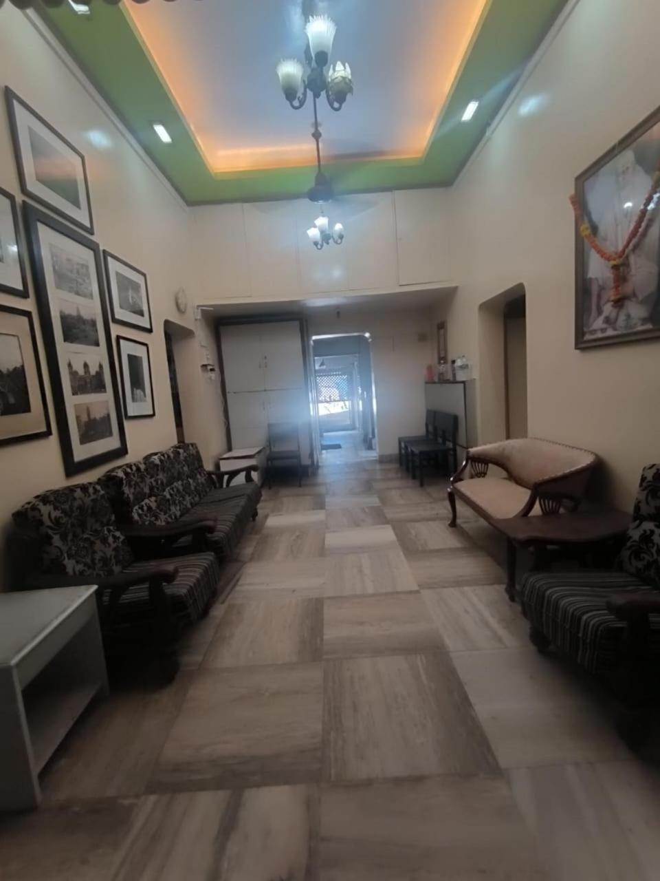 Hotel Rupali Mumbai  Buitenkant foto